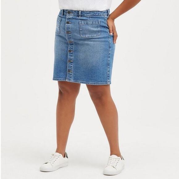 Torrid Button Front Mini Denim Skirt Plus Size 22 - Picture 1 of 5